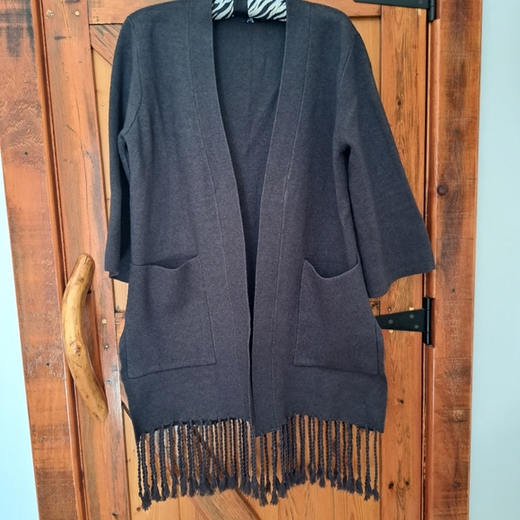 Kimono Jacket with Fringes - Picture 3 of 12